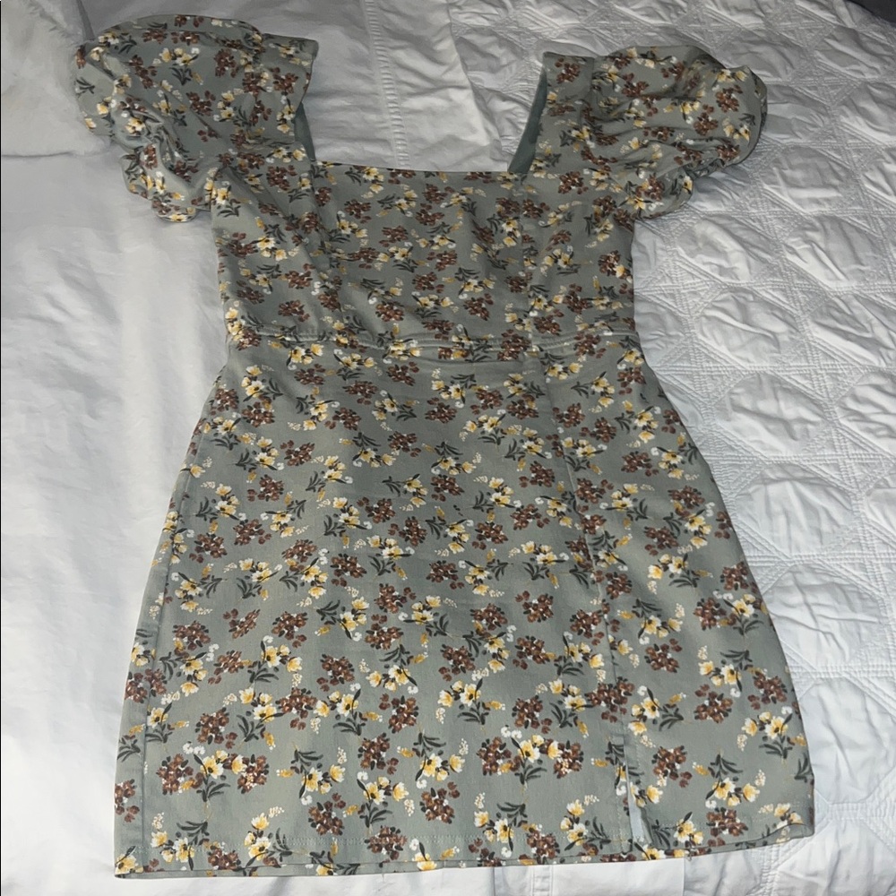 Trixxi Blue Floral Puff Sleeve Mini Dress